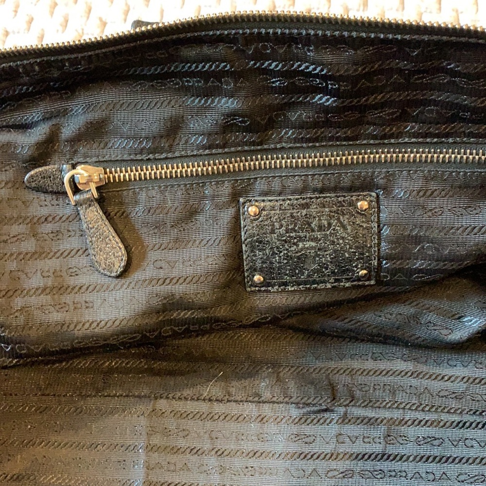 Prada handbag - Picture 8 of 13
